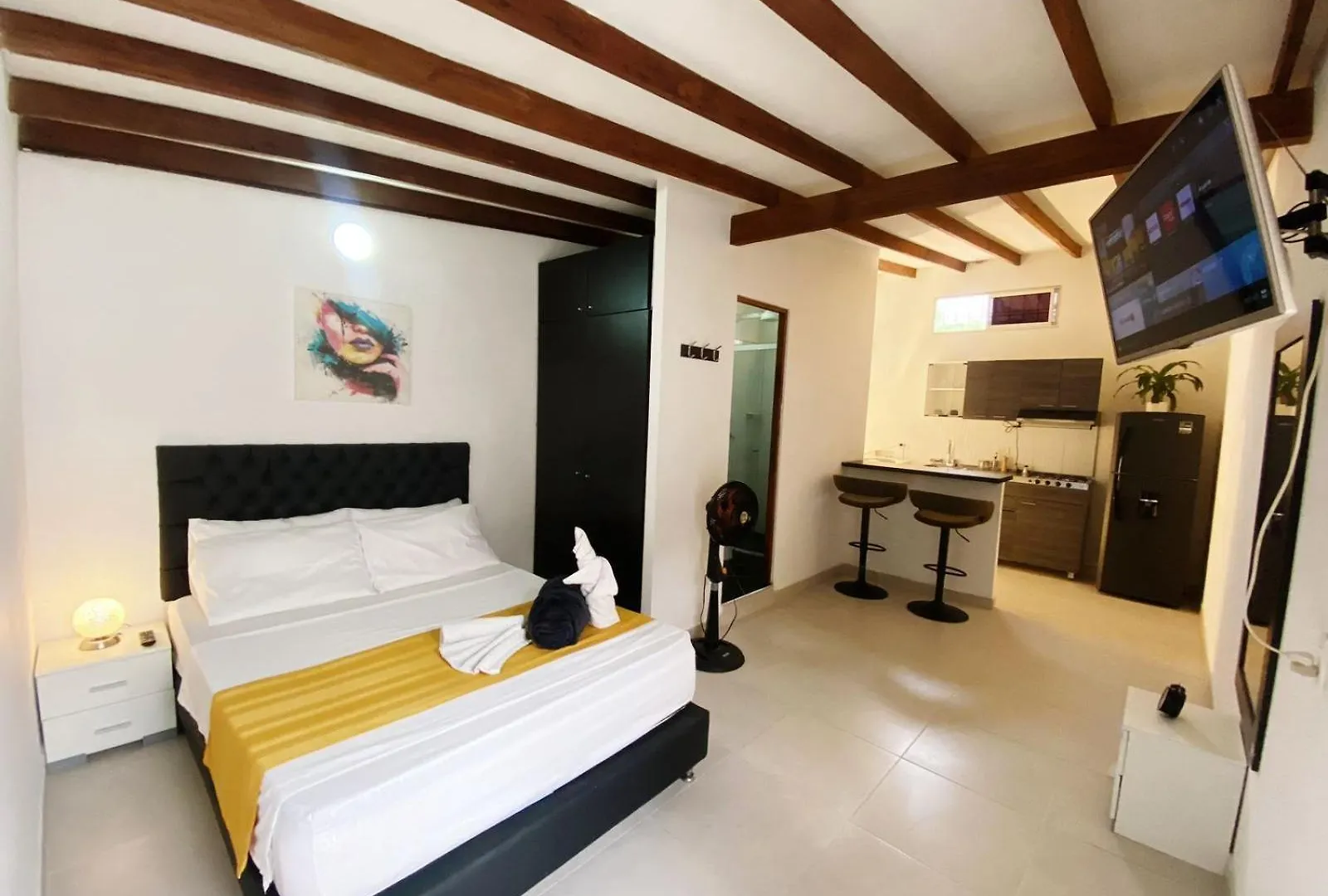 Aparta Suites Rosales 麦德林