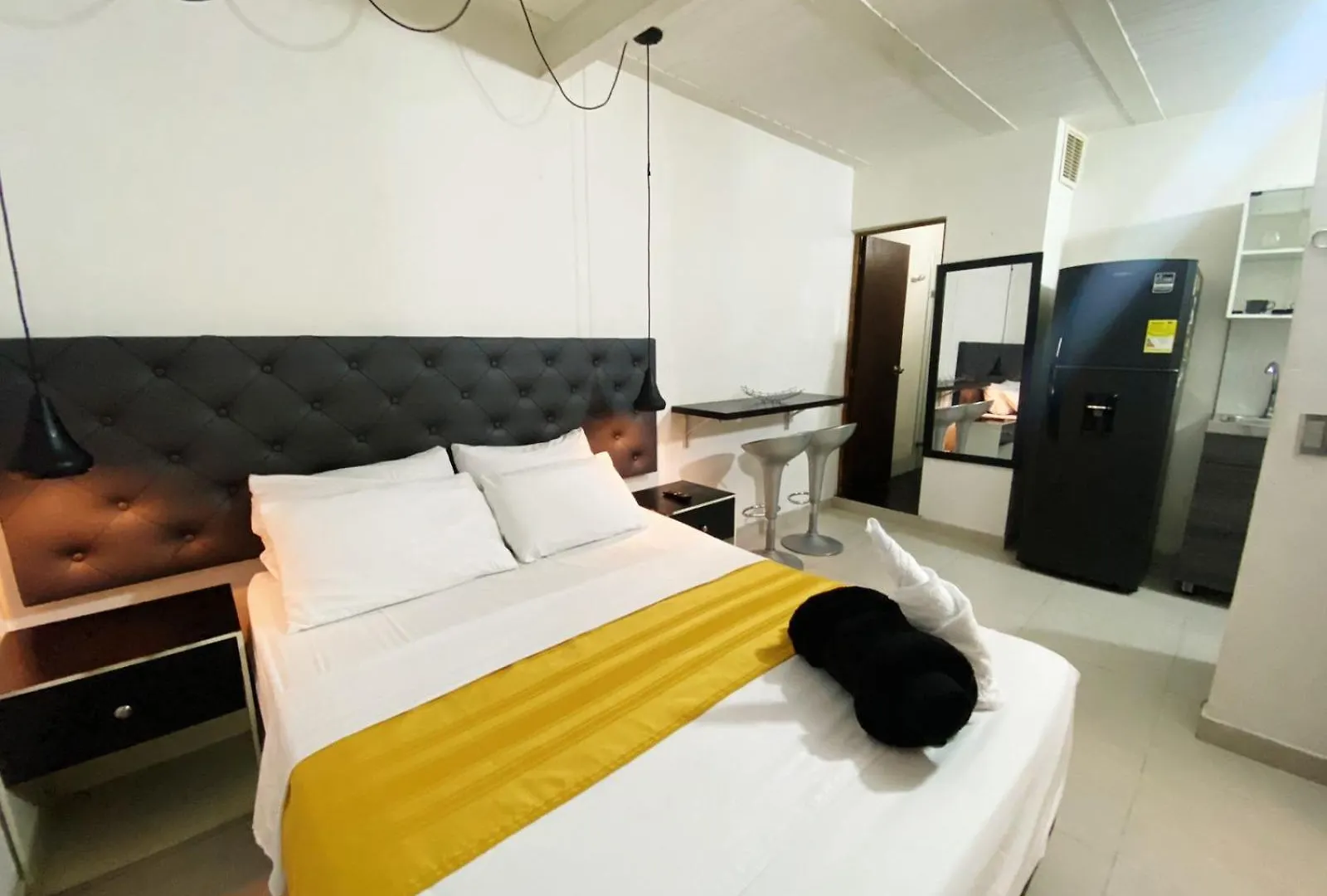 Aparta Suites Rosales 麦德林 0*,