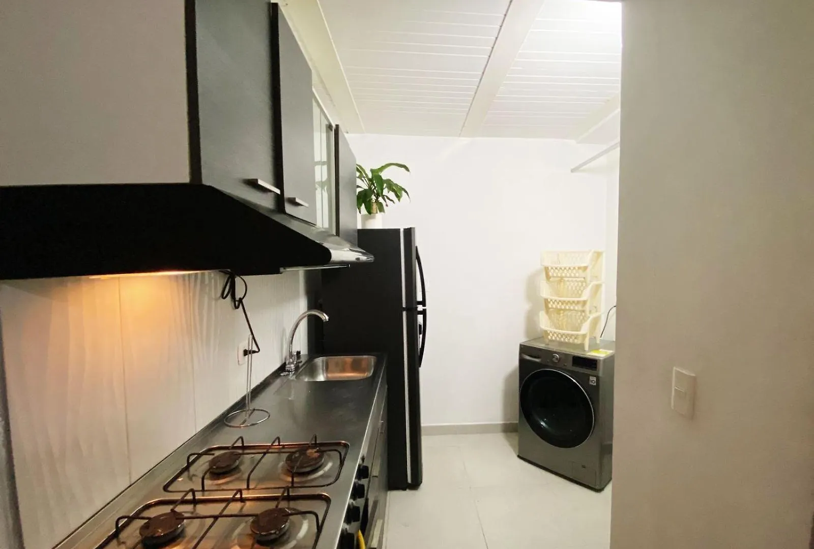 Aparta Suites Rosales Medellín Aparthotel